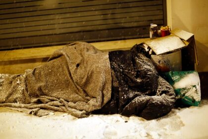Commission wants to eradicate poverty in the EU by 2050