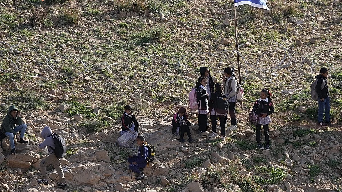 EU approves sanctions on Israeli settlers after Hungarian backing