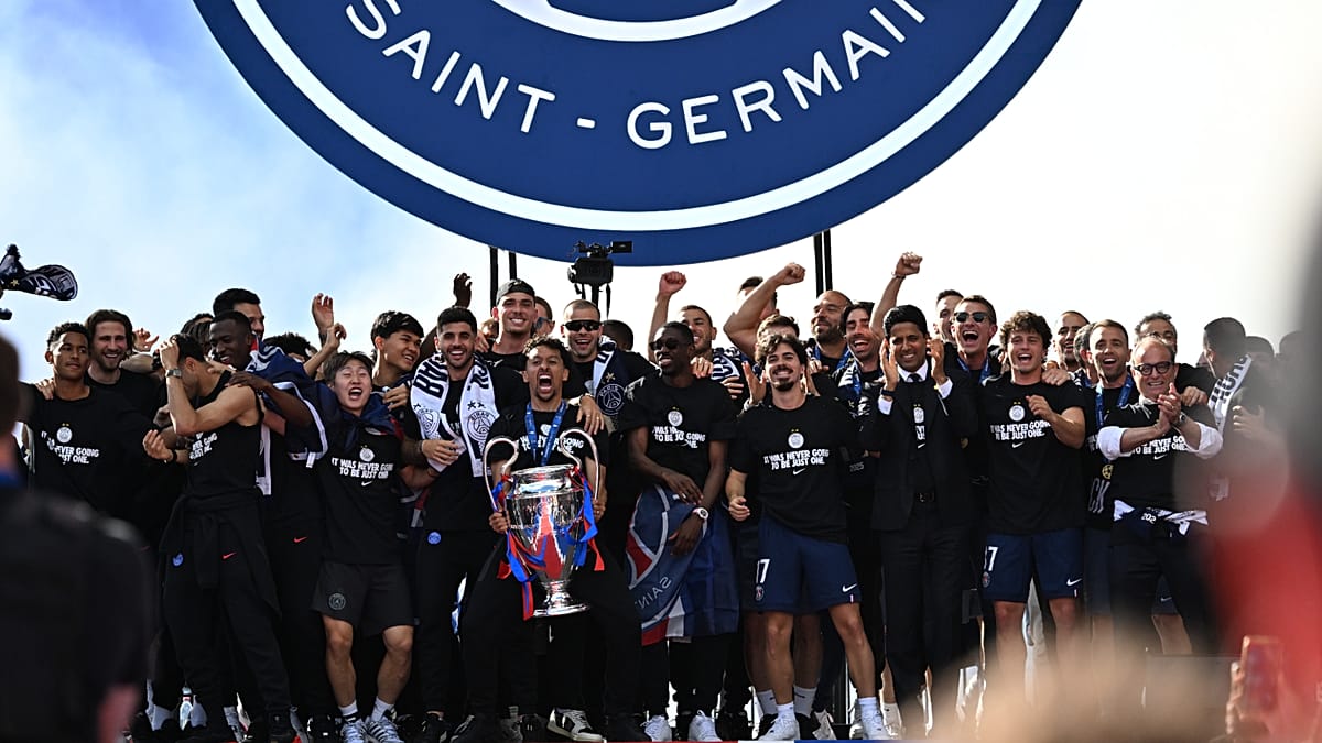 PSG: Champions League winners welcomed and celebrated in Paris
