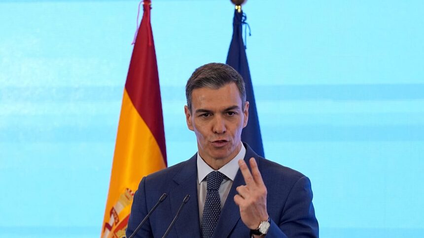 Commission sides with Spain on EU cash for pensions row