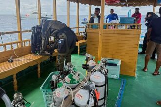 Finnish divers recover bodies of two Italians from cave in Maldives
