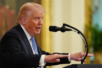 EU finance ministers urge caution amid Trump tariff threats