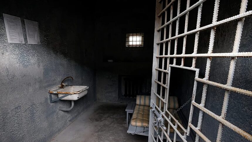 Russia’s prison population falls by 180,000 since start of Ukraine war