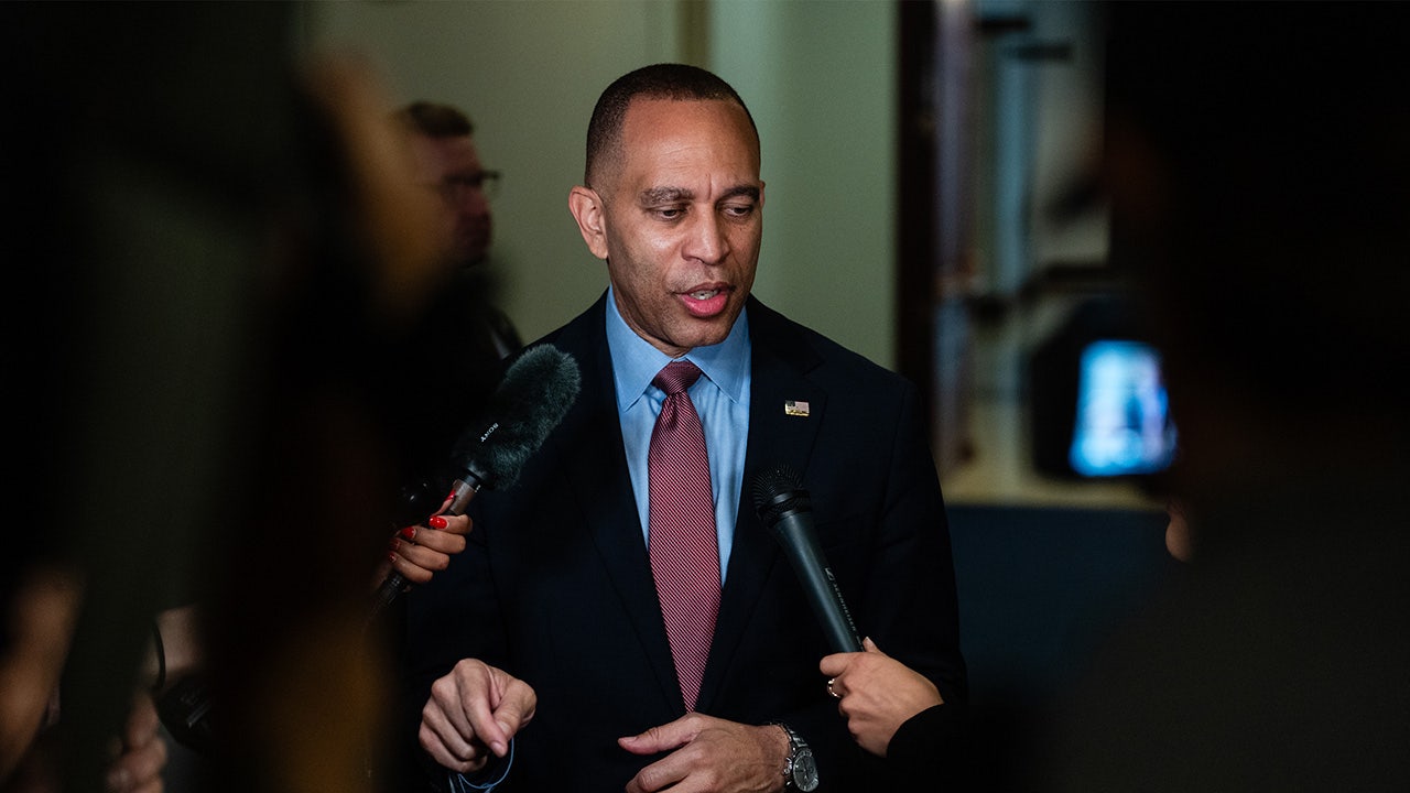 Jeffries launches New York gerrymander push after redistricting clash with DeSantis