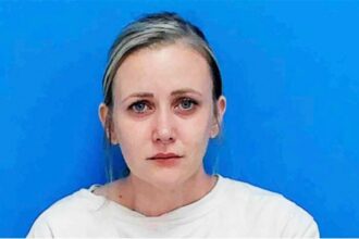 Substitute teacher whose sobbing mugshot went viral reaches plea deal in sex case involving student