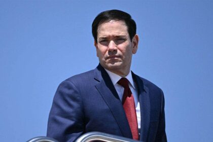 Marco Rubio spotted in Nike tracksuit aboard Air Force One during trip to China, igniting memes online