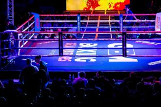 Social media reacts to controversial one-punch knockout in boxing match