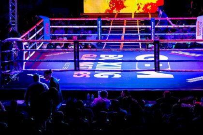 Social media reacts to controversial one-punch knockout in boxing match