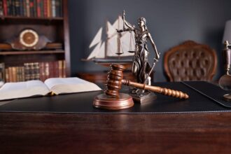 Married federal judge repeatedly had courthouse sex with law enforcement officer, complaint alleges
