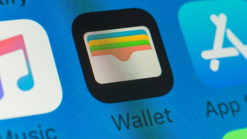 Apple Will Reportedly Add Bill-Splitting Feature to iOS 27