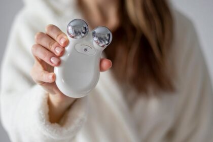 What Dermatologists Think About At-Home Microcurrent Devices
