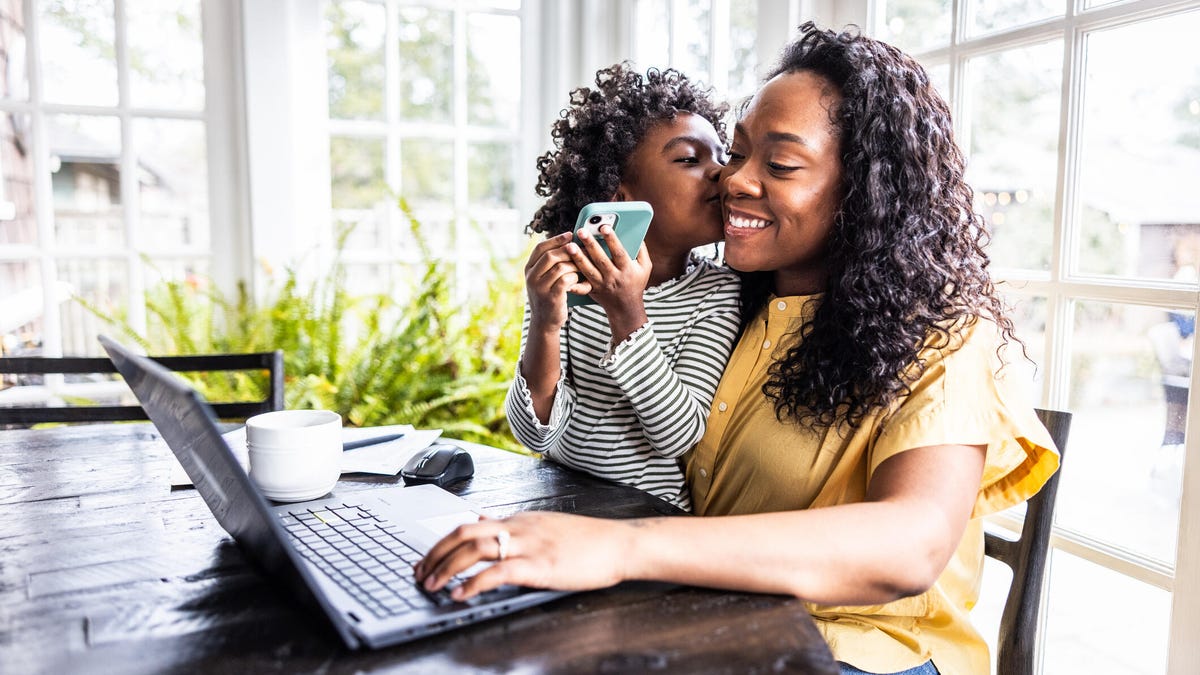 The Best Smart Home and Security Gifts for Mother’s Day