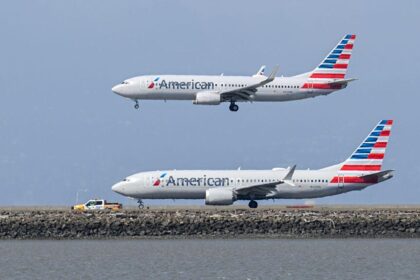 American Airlines Signs Up for Starlink Wi-Fi Service on Its Flights