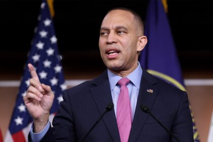 Hakeem Jeffries shredded over ‘disgustingly violent’ call for Dems to break spirit of MAGA
