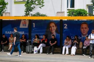 Kosovo’s former president urges compromise to break deadlock