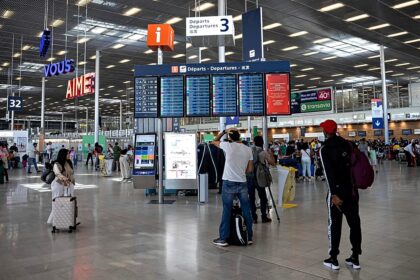 EU vows ‘targeted’ restrictions on visas for Russians amid backlash