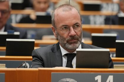 EPP chief warns of EU-China trade war