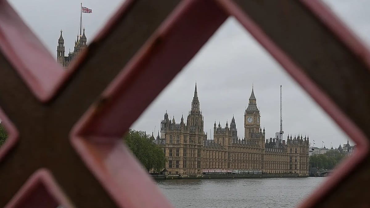 Delays to UK Parliament renovation could add £420m to final bill