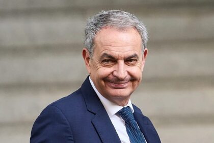 Graft probe into Spanish ex-PM expanded to daughters, court says