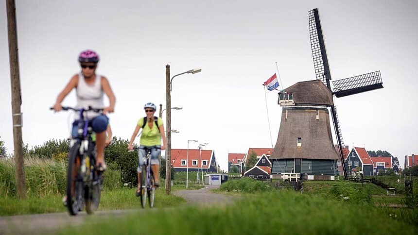 Three dead after car ploughs into Dutch school cycling group