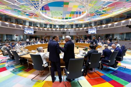 EU leaders aim for October draft deal on €2 trillion budget