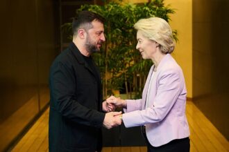 Von der Leyen announces first payment to Ukraine under €90bn loan