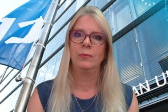 Video. AC should be prioritised for the elderly and vulnerable, expert says