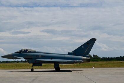 Fighter jets, career advisers, cockpit tours: Bundeswehr at the ILA