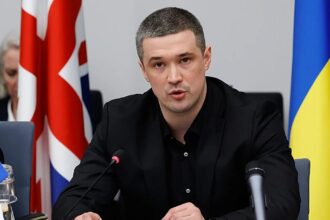Crimea will turn into an island, Ukraine’s defence minister says