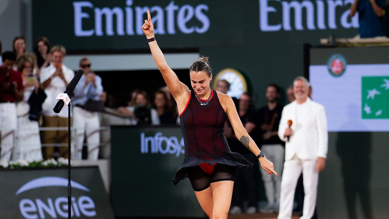 Andy Roddick calls out ‘weird’ request for Aryna Sabalenka to dance after French Open win over Naomi Osaka