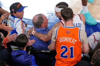Knicks guard nearly wipes out Michael Bloomberg diving for loose ball during NBA Finals Game 3