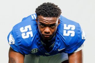 Kentucky football mourns Nic Smith after defensive lineman found dead on campus