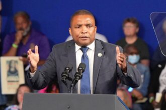 Vulnerable House Dem’s ‘reckless spending’ on office furniture emerges as midterms heat up