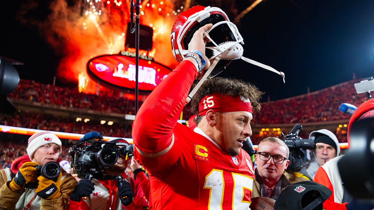 Patrick Mahomes leaps past Dak Prescott as NFL’s highest-paid QB with record Chiefs extension worth 4.75M