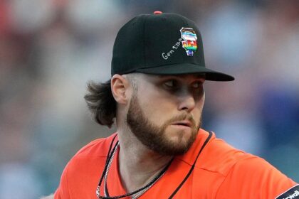 MLB commissioner tells Sen. Hawley Giants players won’t be disciplined over Bible verses on Pride Night hats