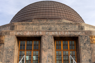 CBS crew attacked by multiple men near Chicago museum, suspects arrested: police