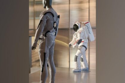 The Devil Wears Prada, and for Artemis IV, So Will Astronauts