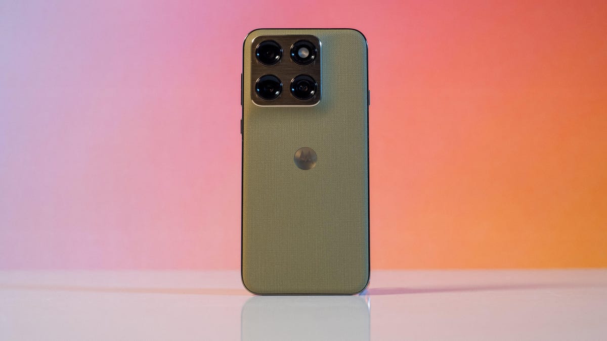 Motorola’s New 2026 Edge Is Svelte, but I Hope It Tees Up Something Bigger