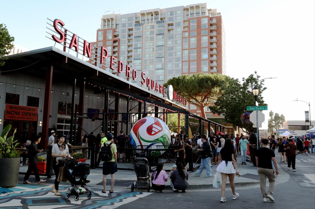 One killed in shooting at site of California World Cup fan zone  