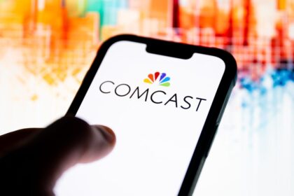 Comcast to Separate Into Two Companies, With NBCUniversal Set to Spin Off