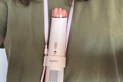Dyson’s First Handheld Fan Is Powerful, but It Comes at a Cost
