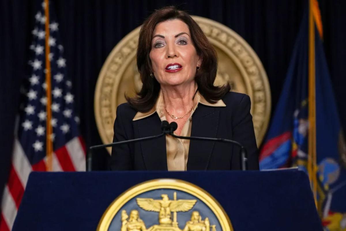 Hochul’s budget is almost B larger than she claimed as Dems blasted for not knowing ‘what was in it’