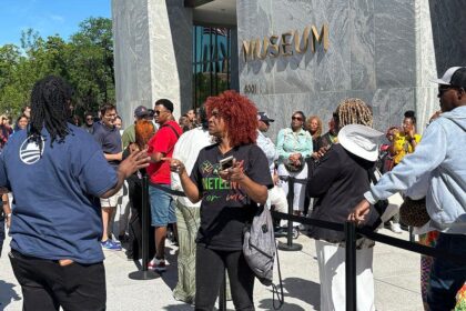 Obama Center visitors say project symbolic of ‘Black excellence,’ claim scandal-free legacy while Trump ripped