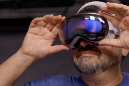 Apple’s Vision Pro Sees the World With AI In VisionOS 27