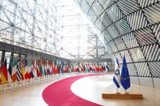 Newsletter: Settlement trade showdown looms