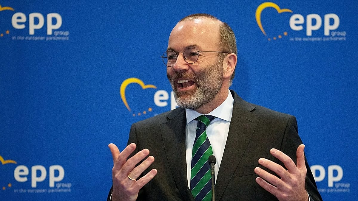 Manfred Weber attacks Spain’s plan to regularise migrants