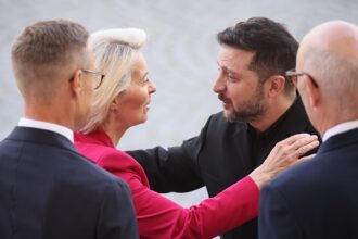 Von der Leyen and Zelenskyy sign EU-Ukraine drone deal
