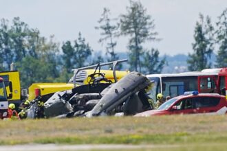 One dead after Czech military helicopter crashes at air base