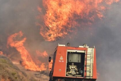 Major wildfire breaks out on Greek island Paros as villages evacuated