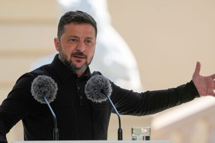 Fake Euronews video claims Zelenskyy’s parents under corruption probe